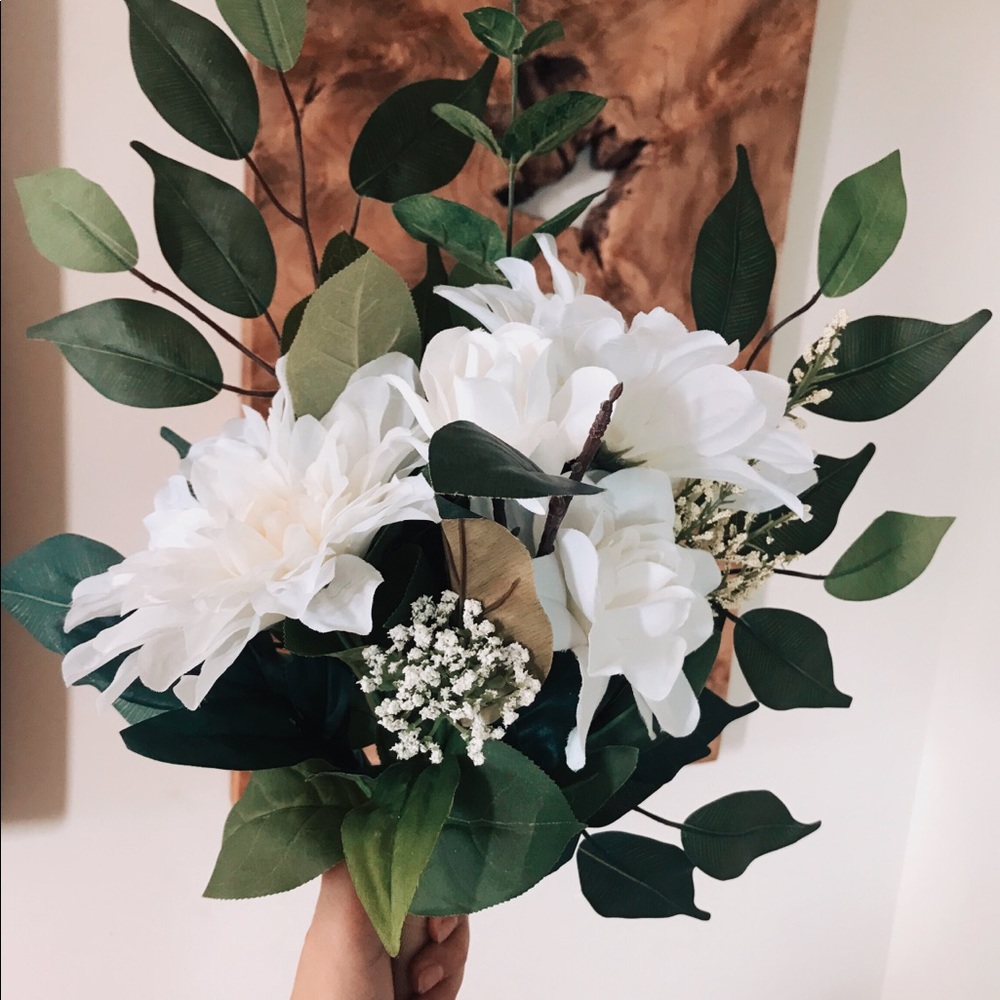 Wedding faux flower bouquets (8)